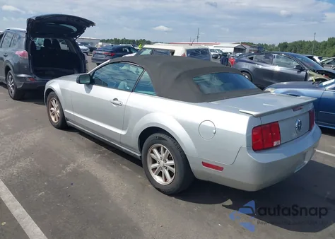 2008 Ford Mustang V6 Deluxe/V6 Premium из США, поврежденный, VIN 1ZVHT84N485165530